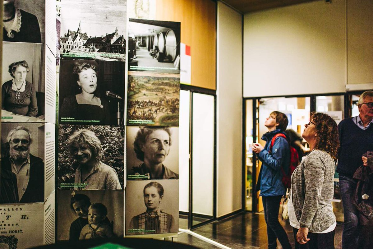Het voor-één-keer heropgebouwde Vrouwencafé Dikke Trui tijdens de #dgg19 <a href="/gronarch/">Groninger Archieven</a> was een groot succes! Ik heb namens <a href="/VerhalenVanGr/">VerhalenVanGroningen</a> bijzondere vrouwen geïnterviewd, discussies geleid, prachtige verhalen gehoord en véél gelachen en geleerd. 

Foto's: Stella Dekker