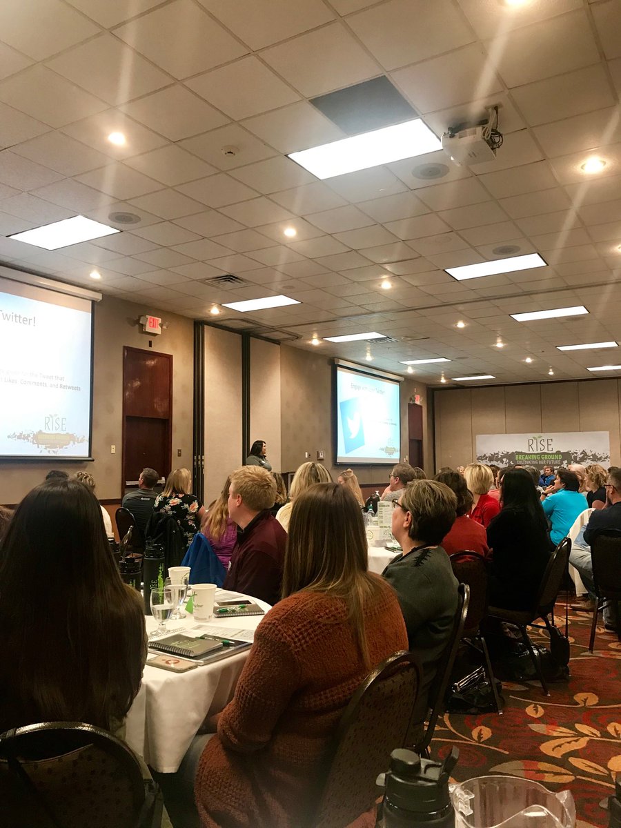 AgCAndreaO's tweet image. @AgCSammy kicking off our 1st ever Rise event! So fun to see so many people excited to Connect, Grow &amp;amp; Act! #AgCRise