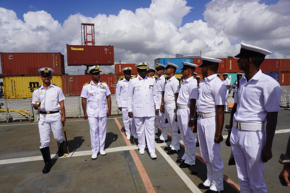 indiannavy's tweet photo. #BridgesofFriendship #MaritimeDiplomacy Capt Varun Singh, Senior Officer #FirstTrainingSquadron (#1TS) & also the Commanding Officer of #INSTir received Rear Admiral RM Makanzo, Commander Tanzania Navy onboard #INSTir on arrival of #1TS at Dar Es Salaam.
@IndiainTanzania https://t.co/NXwZlxzZO3