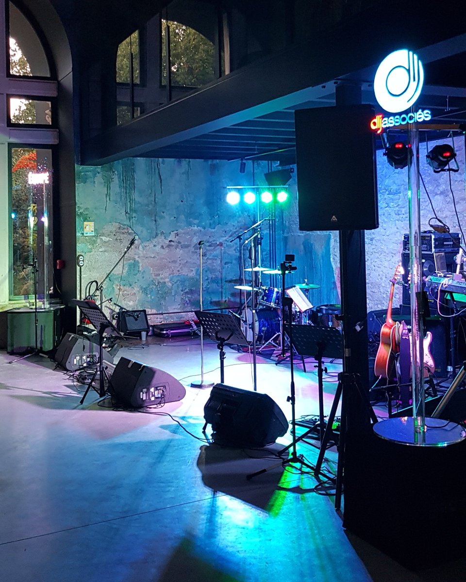KBlade3D1's tweet photo. Soirée organisée par @DIXITConsulting dans un lieu d'exception, le Domaine de Biar à Montpellier. 

Evenement réunissant les cabinets d'expertise comptable, notaires et avocats Capsud Sygnatures, Dlj Associés et Les Notaires du Pic Saint Loup. https://t.co/bpDUSoZ86J