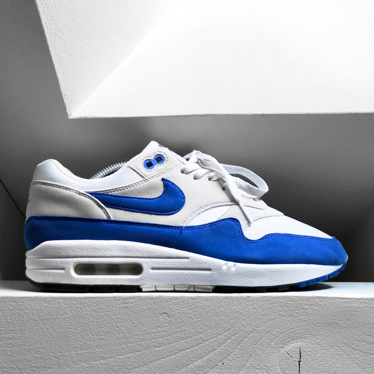 everydaysupply's tweet photo. 🔴 Sold out

Nike Air Max 1 Anniversary Royal

Link > https://t.co/w6BAeQx2Et https://t.co/xGpQwxZ9Qk