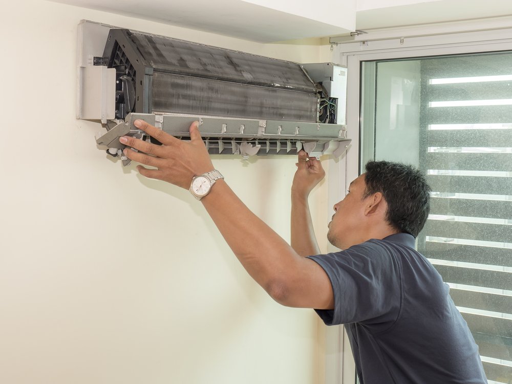 MasterAirpro's tweet photo. Call one of our Air Pro Master specialists for your #annualinspection And we will send one of our team members to check on your heating and air conditioning in Las Vegas

We can inspect your outdoor or indoor unit
https://t.co/lMj0FS5U4J

#acannualinspections #airpromaster https://t.co/PpKN3mBl3c