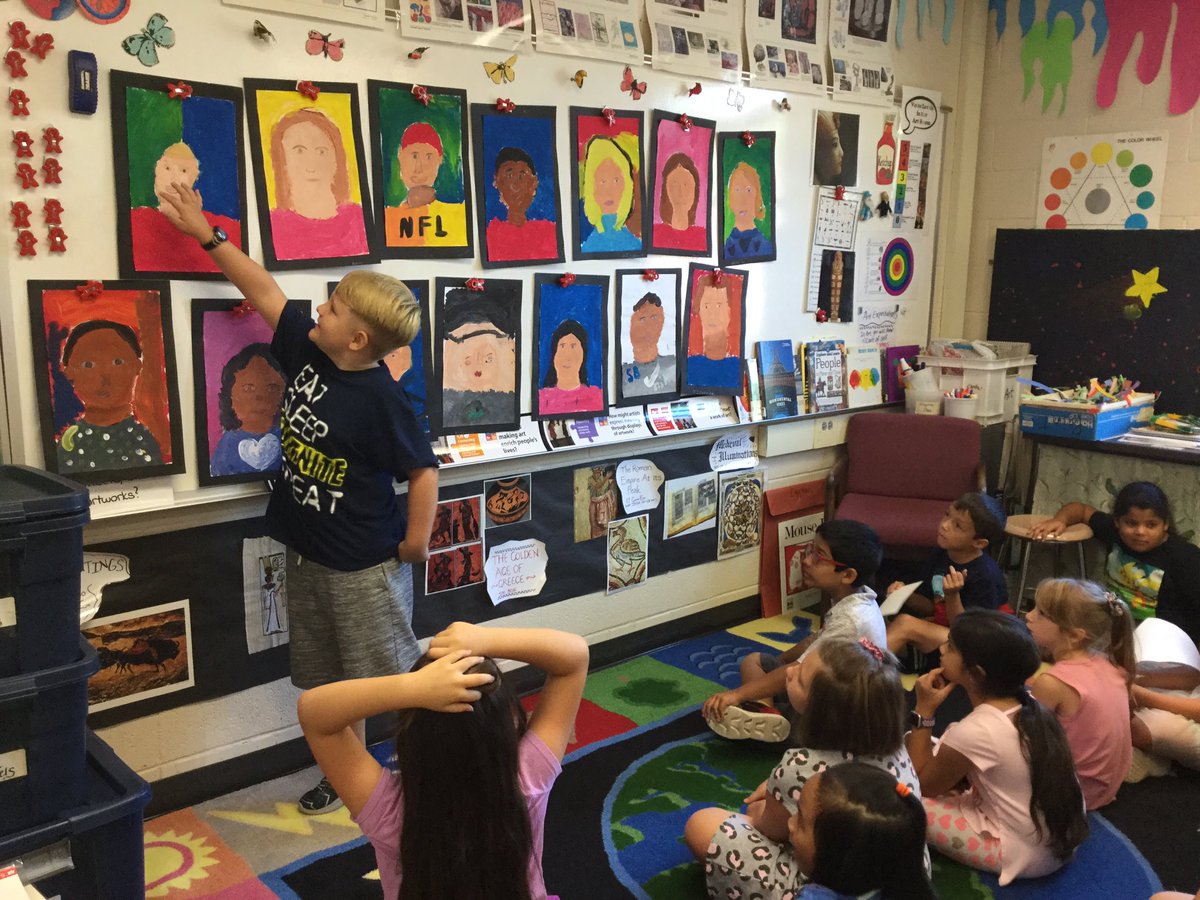 I love a good classroom critique! Great job on your portraits third graders ❤️ @ccsd93 @cheetahchamps