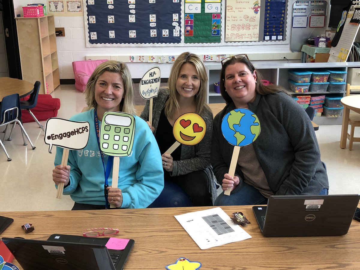 HenricoHistory's tweet photo. #CrestviewES is having fun learning about Total Participation Techniques today. @HenricoScience @HenricoMath @HenricoElem @jgdrake8 @TechWithMatt #EngageHCPS https://t.co/33C8JPfrWC