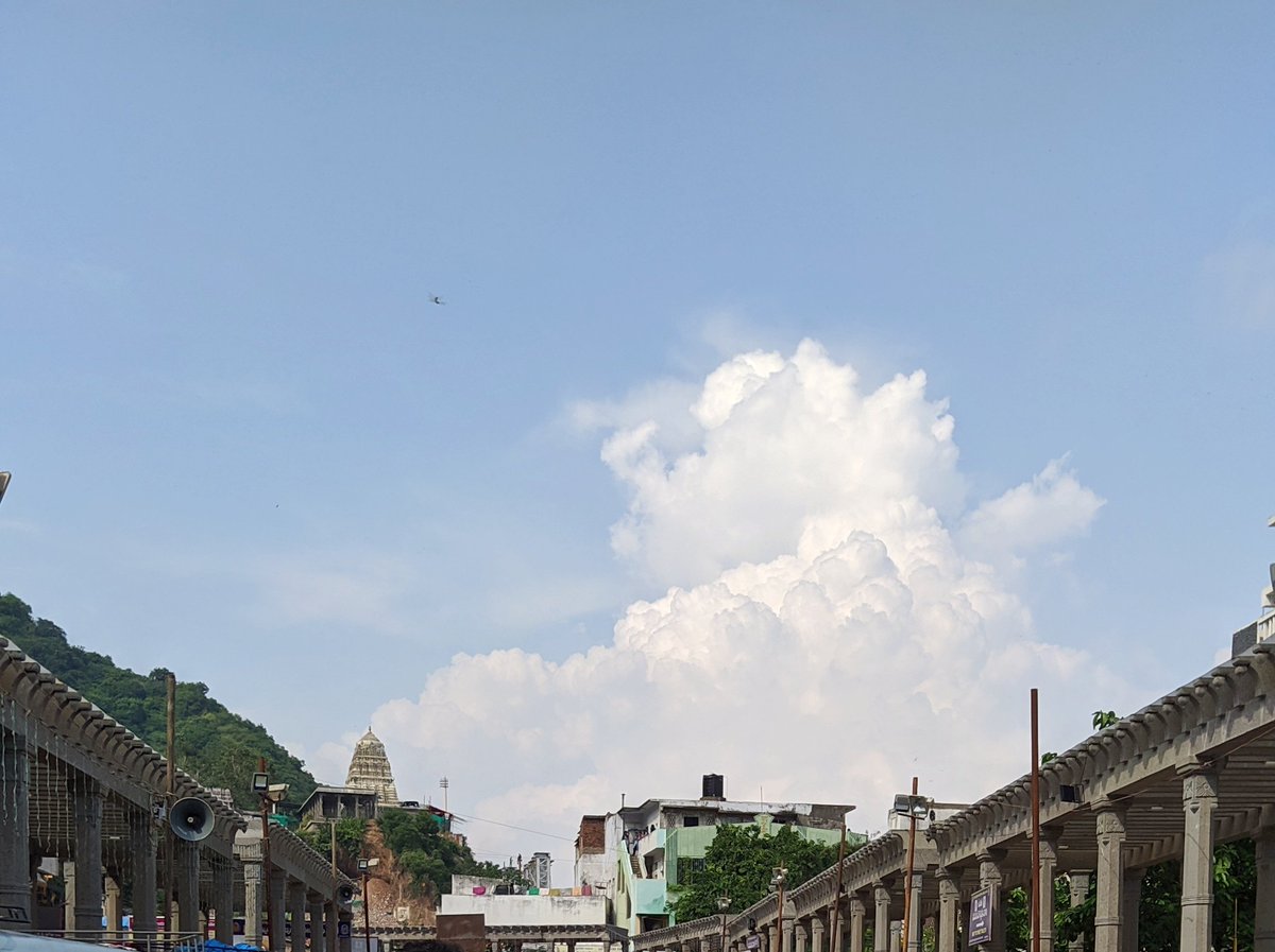 AshishRajapuram's tweet image. The mighty clouds!☁️
#clouds
#ShotonMiA3