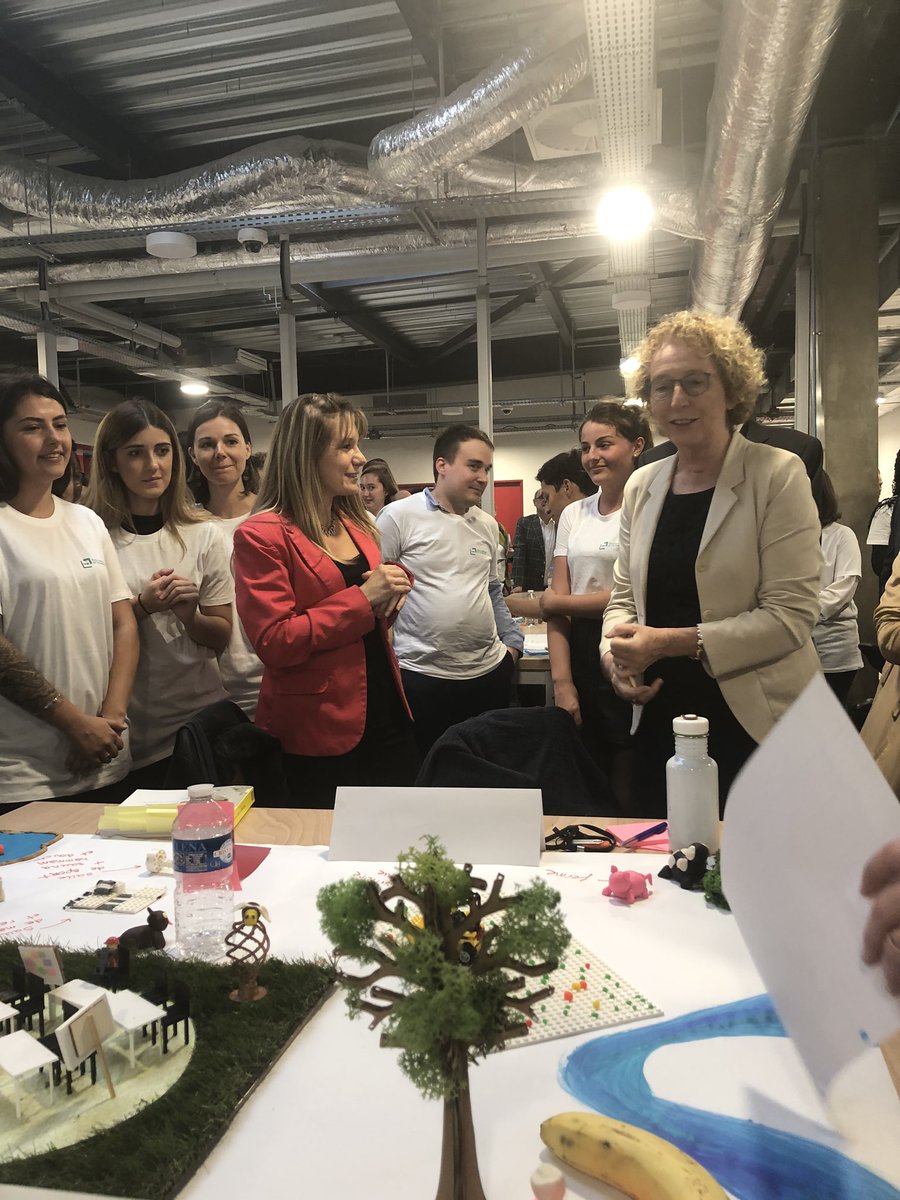 CoralieBitan's tweet photo. La venue de madame la Ministre @murielpenicaud et de monsieur @jeanmarie_marx sur le campus @CESI_IdFCentre ! #inauguration https://t.co/rRXDIMi5kh