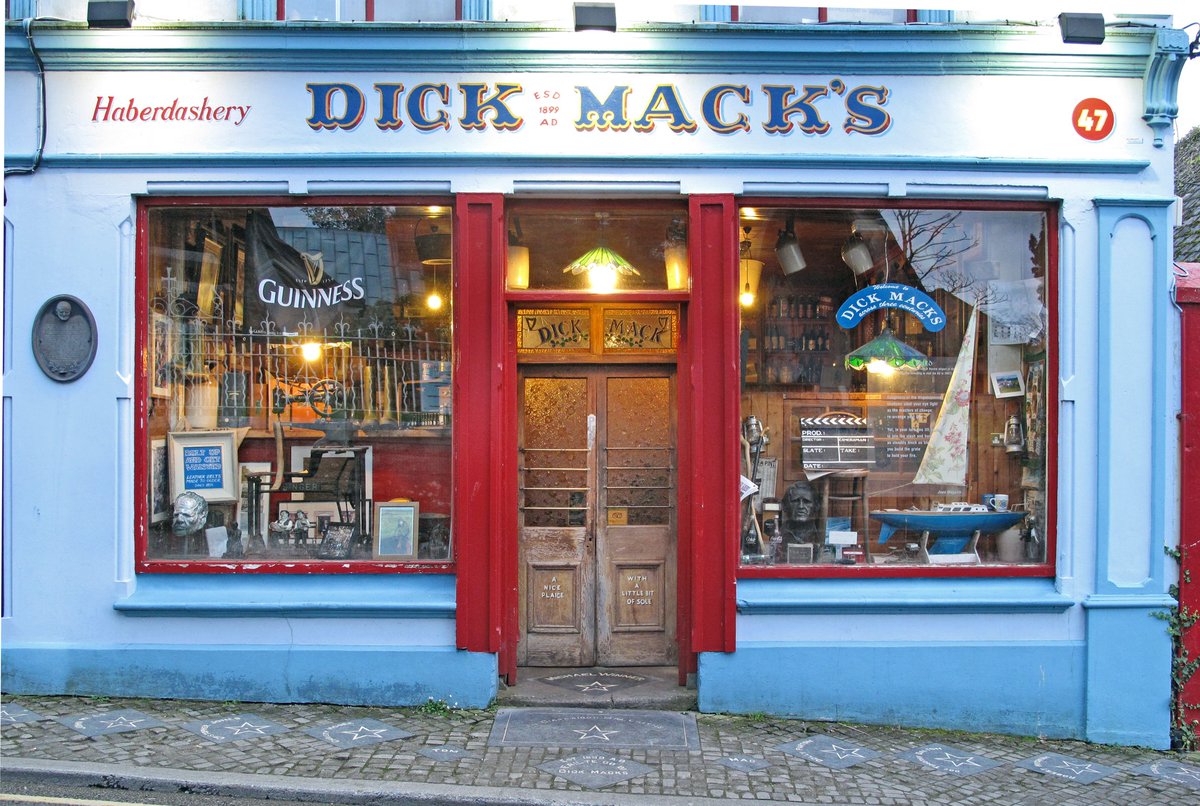 WhiskeyAwardsIE's tweet photo. Congratulations to @DickMacksPub -Best Irish Whiskey Bar in Munster at #IWA19 ! #irishwhiskeybar https://t.co/wA3OVACwXr