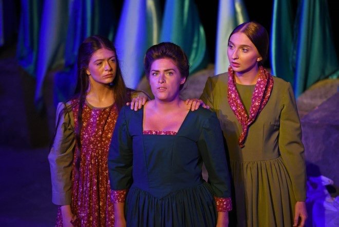 NHBperforming's tweet photo. Huge congratulations to @brighton_little for winning the @minacktheatre Minack Trophy 2019 for their production of George Eliot's THE MILL ON THE FLOSS adapted by Helen Edmundson! The title of the play will be engraved into the stonework of the theatre 🤩

https://t.co/zbPqSAKjIf https://t.co/oBKaofJ2Ji
