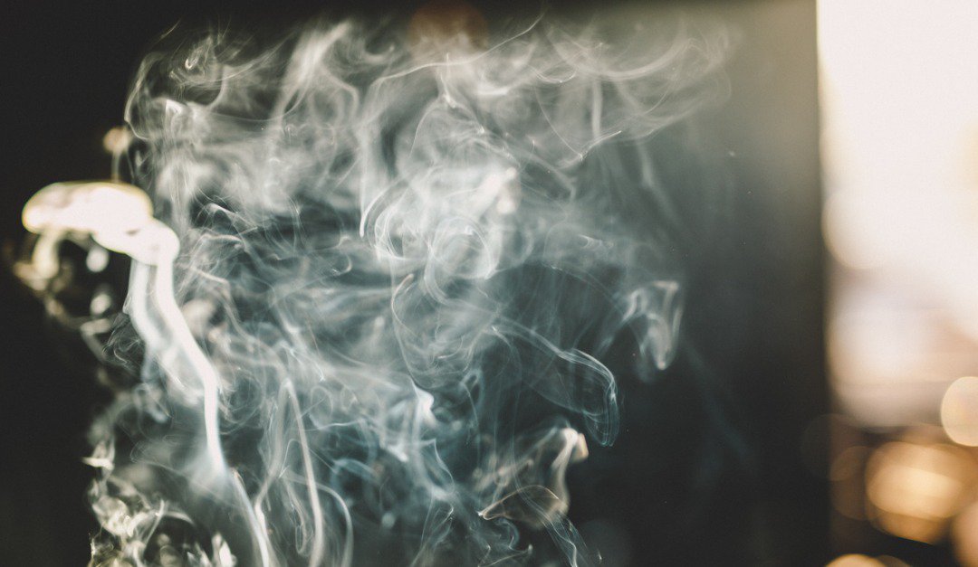 GabriellaSells's tweet photo. Clear the Air of Cigarette Smoke in Your New Home https://t.co/yJkAYUqomq https://t.co/KpCYXV6Apm
