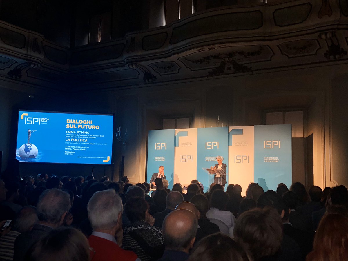 SaraBerloto's tweet photo. @emmabonino in @ispionline ricorda hervin Khalaf e quello che sta succedendo in queste ore in #Rojava, #Siria e #Turchia. Cosa hanno fatto e cosa stanno facendo le potenze mondiali? #ISPIdialoghi #ispionline https://t.co/KhPn2YyUe5