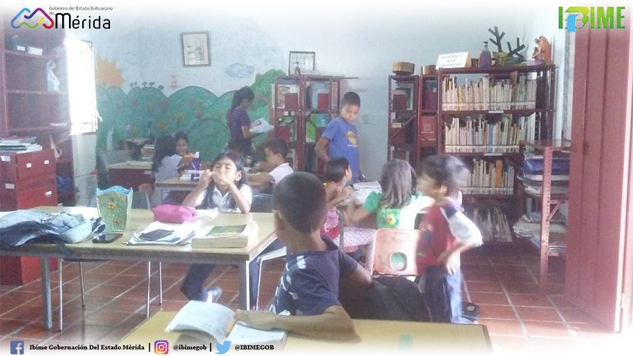 IBIMEGOB's tweet image. La B.P. Ignacio Fernández Peña en La Mesa del Mpio. Campo Elías, ejecutó actividades de reforzamiento escolar para los jóvenes de la comunidad. Junto con el ejecutivo regional @RamonGuevaraMRD y @GoberMerida seguimos el fortalecimiento de educación merideña.