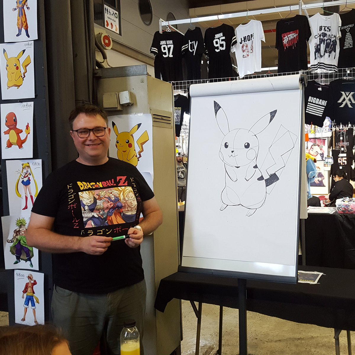 Moonkeypro's tweet photo. 🎼 #pokemon attrapez les tous. C'est notre histoire. Ensemble pour la victoire. 🎶
#pikachu #salameche #retromadeinasia2019 https://t.co/le4UxYnN0b
