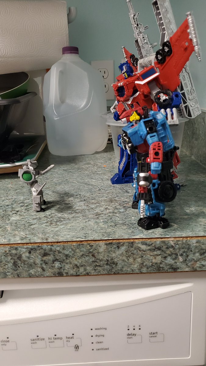 Signal__Lancer's tweet image. I'm ready to stop the Decepticons! @Galaxy__Convoy @Galaxy_Hotshot