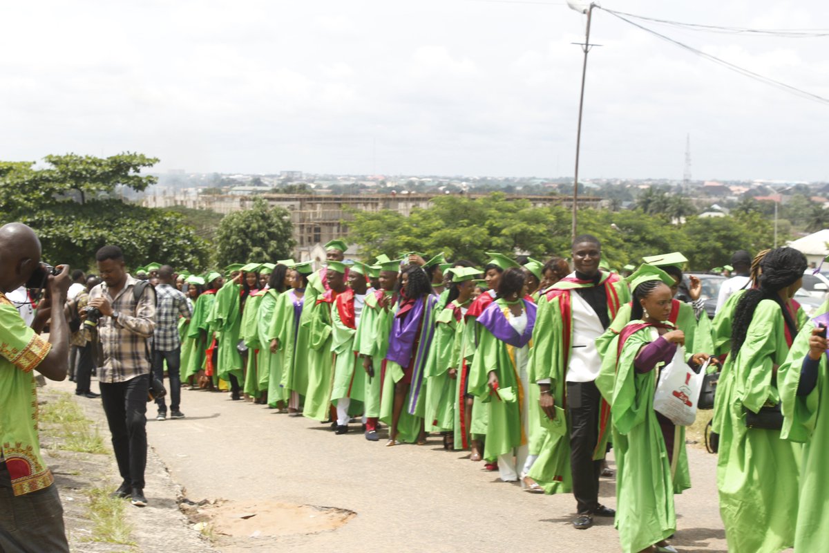 Imsuonline's tweet photo. 16th Induction Ceremony for the Graduands of Bachelor of Medical Laboratory Science in Imo State University led by the Registrar and Chief Executive of Medical Laboratory Association in Nigeria Mr Tosan Erhabor today October 14th, 2019.
#Education #ImoState #CleanImo #School https://t.co/9wwvQnnnUJ