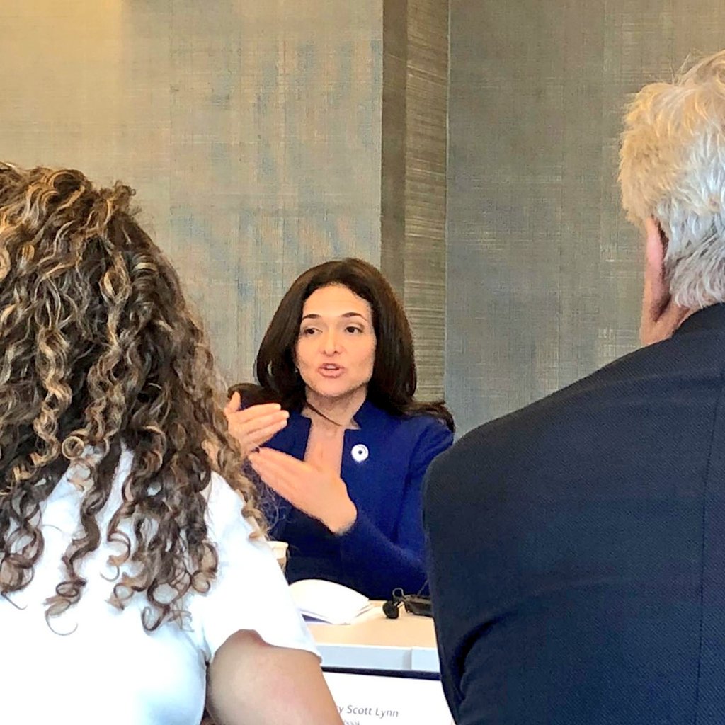 HochschildF's tweet photo. #DigitalCooperation in the making.
Important discussion with @Facebook, @SherylSandberg, @Data2X and @GirlEffect on #GenderDataGaps data and the #SDGs. https://t.co/AhDyihpI7f