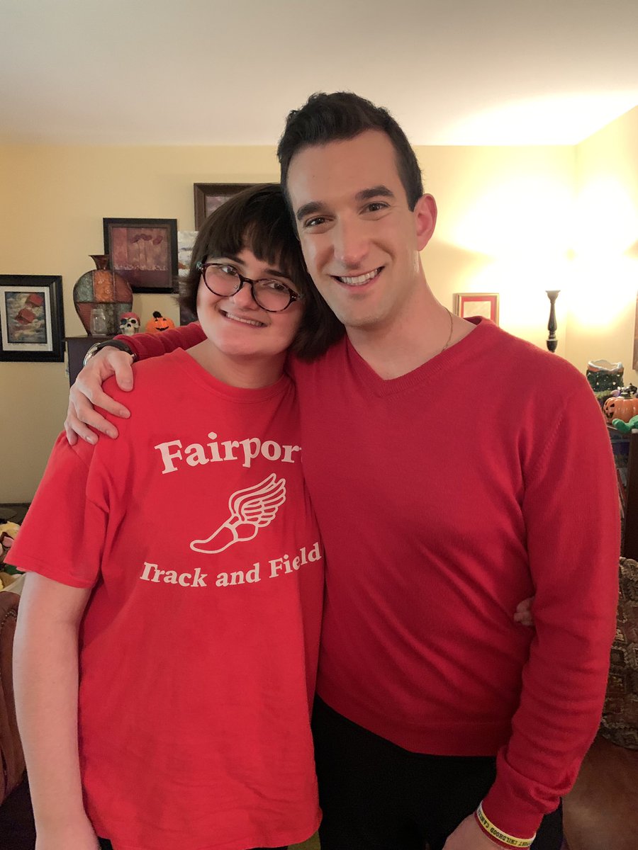 MSchwartzTV's tweet photo. I’ve been wanting to meet @fairport_high’s Emma Christie, well my Monday was just made! Tonight on @13WHAM she takes us through her emotional performance that she, as her favorite band said, “Got by with a little help from her friends.” @FCSDtweets @FairportVillage https://t.co/Eq1ryT4DH4