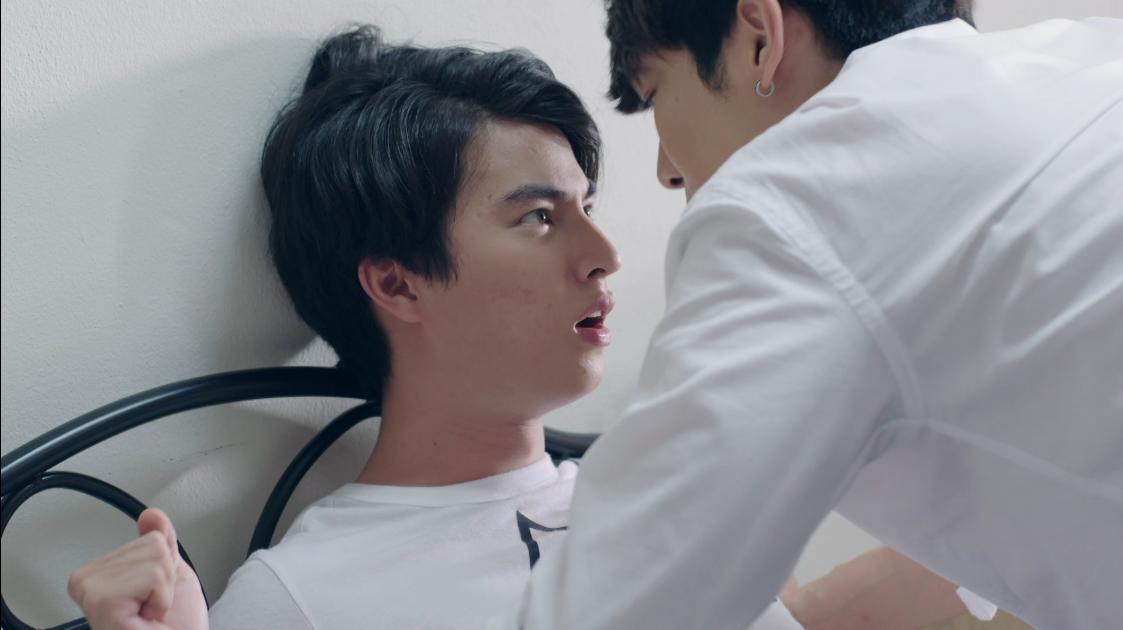 TharnType_s's tweet photo. ทะเลาะกันทุกวันเลยย 2 คนนี้ #TharnTypeEP2 https://t.co/a6JxRpJFD5