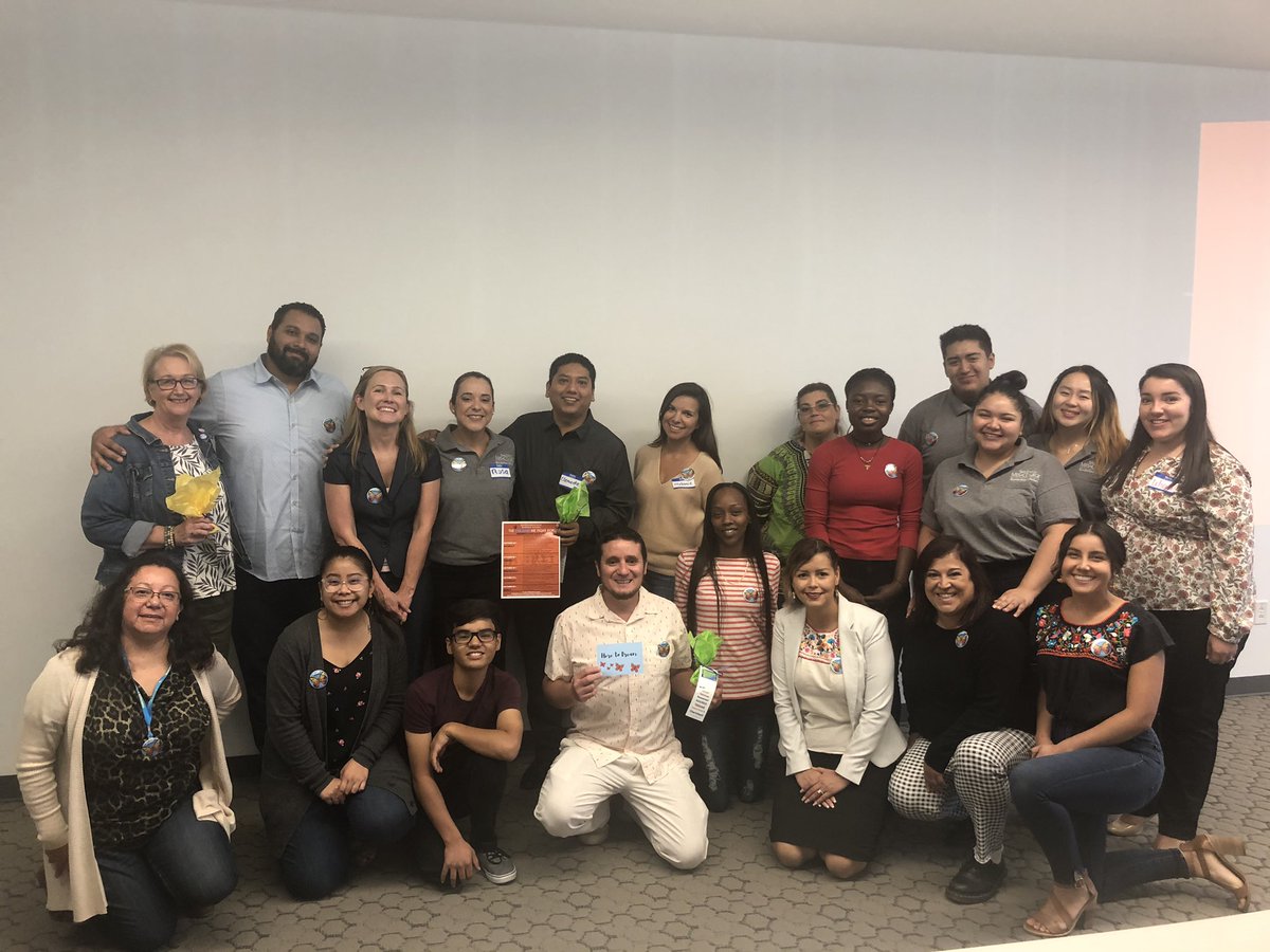 DrPamLuster's tweet photo. Know Your Rights Workshop happening right now @sdmesacollege - critical information for all of us as #allys and our students, families and colleagues. #UndocumentedStudentWeekofAction @SDMesaEOPS https://t.co/4OTn9YFy2Q