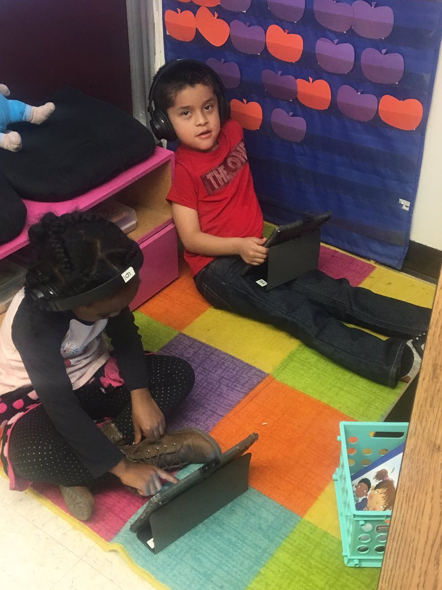 Melissa Stewart tweet media