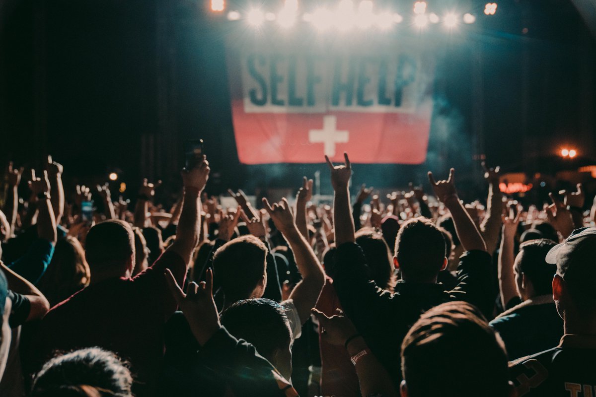 Self Help Fest (@selfhelpfest) on Twitter photo Thanks to everyone who came out to Self Help Fest in San Bernardino Saturday! We had a blast closing out Self Help for the year with you and can't wait for the next one.
📸: <a href="/thiswildbemis/">Alexander Bemis</a> Thanks to everyone who came out to Self Help Fest in San Bernardino Saturday! We had a blast closing out Self Help for the year with you and can't wait for the next one.
📸: <a href="/thiswildbemis/">Alexander Bemis</a>