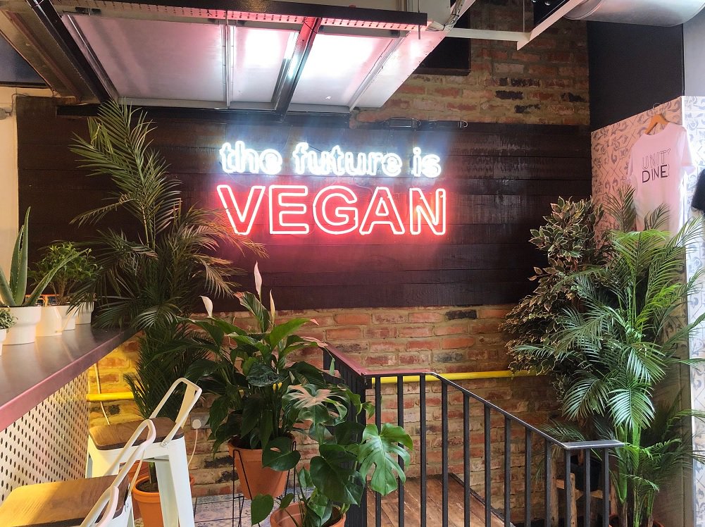 UKrestaurantLC's tweet photo. From Rib Shack to Vegan Powerhouse.. we are delighted to have let London's biggest 100% #vegan diner and cocktail bar to Unity Diner!

https://t.co/clSzfEbZNm https://t.co/HsA73o27QM