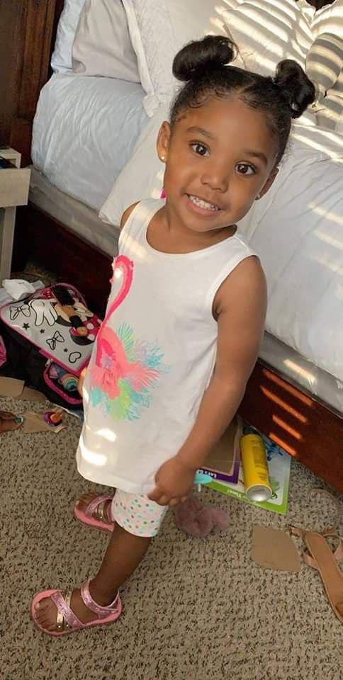 WKRG's tweet photo. PLEASE SHARE 🙏 Here are more pictures of Kamille “Cupcake” McKinney. They were provided by her aunt.
If you recognize or locate Cupcake, contact Crime Stoppers at 205-254-7777
WHAT WE KNOW SO FAR: https://t.co/pCiNEkV9zh https://t.co/GvE35Mbupt