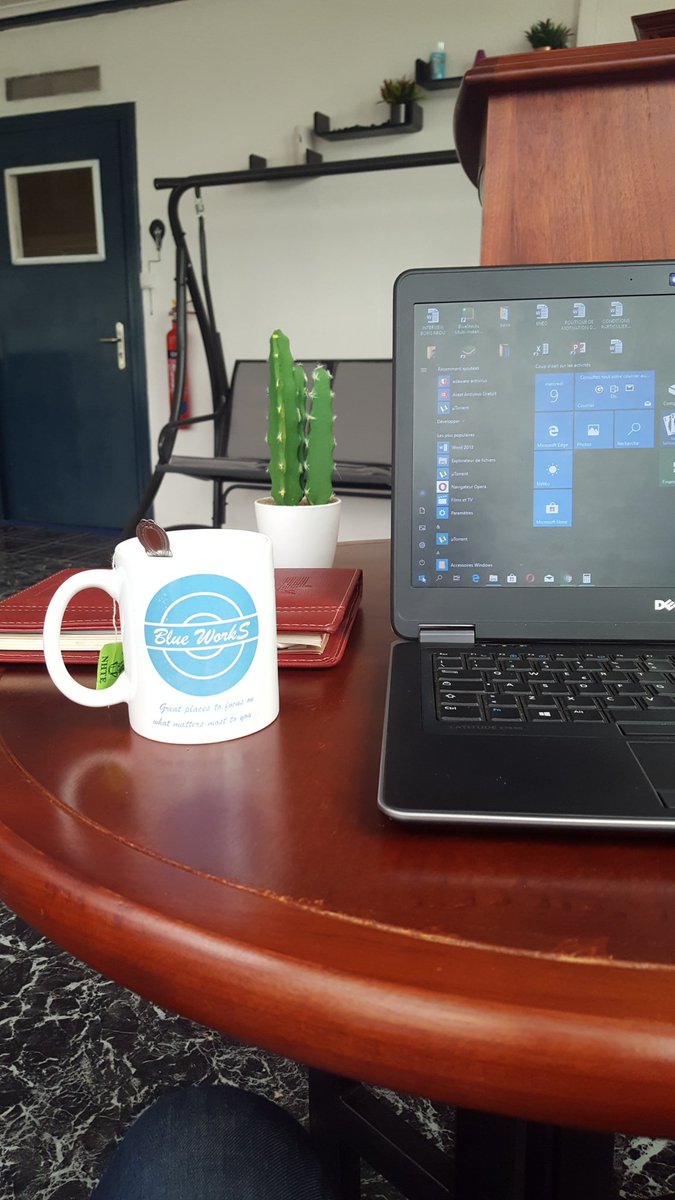 BlueWorkSpaces's tweet photo. Whatever happens, #Believe in everything you do; but above all, believe in #yourself

Quoi qu'il arrive, #crois  en chaque chose que tu fais, mais surtout crois en #toi. #findejournée
#BlueWorkS #coworkingspace #cameroun #cameroon  #Yaoundé https://t.co/weiraO2SZD