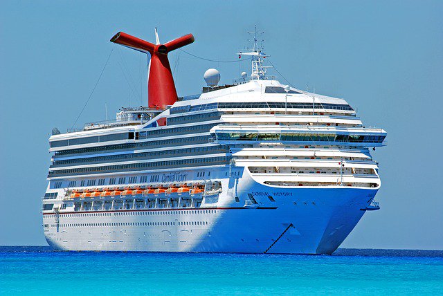 uAdventure2u's tweet photo. 🛥️⛴️On this day in 1492, Columbus sailed the ocean blue.  Call us and you can too!!🛳️🚢 417-771-8885 https://t.co/PUfAwM6nqt