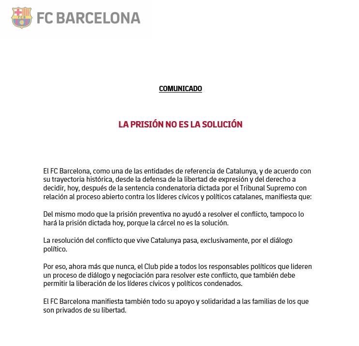 Tonicanto1's tweet photo. Comunicado del @FCBarcelona_es:
«Defensa del derecho a decidir. La prisión no es la solución, no ayuda a resolver el conflicto»

Comunicado del @RCDEspanyol:
«Somos una entidad puramente deportiva. Reiteramos nuestro respeto a las decisiones judiciales»

 Nada más que decir. 🇪🇸 https://t.co/DFtmDp8T0Y