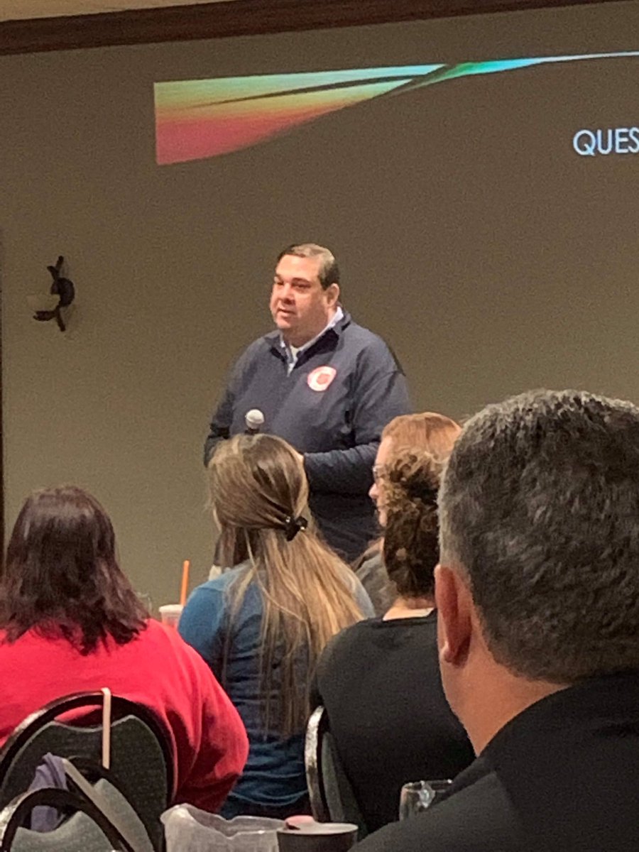 MSchwartzEDS's tweet photo. Thank you to the Sidney Federal Credit Union for having our Divisional EDS Director Mike Schwartz speak at their Annual Employee Meeting about how United Way funding helps those effected by disasters in the Tri-Town Area.  @SalArmyEmpire https://t.co/PvY9VJ3oBi