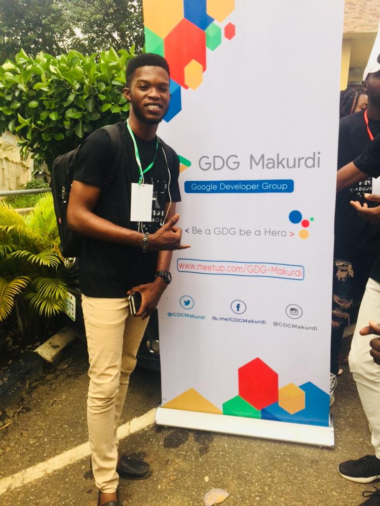RoyalitesHQ's tweet photo. Last Saturday at #DevFestAbuja #devfest #devfestabuja #ssadsc #developerstudentclubs #dscuniabuja #abuja
@ericakhanson @auwalms @e_wickliffe @dsc_uniabuja https://t.co/rvgneYx08N