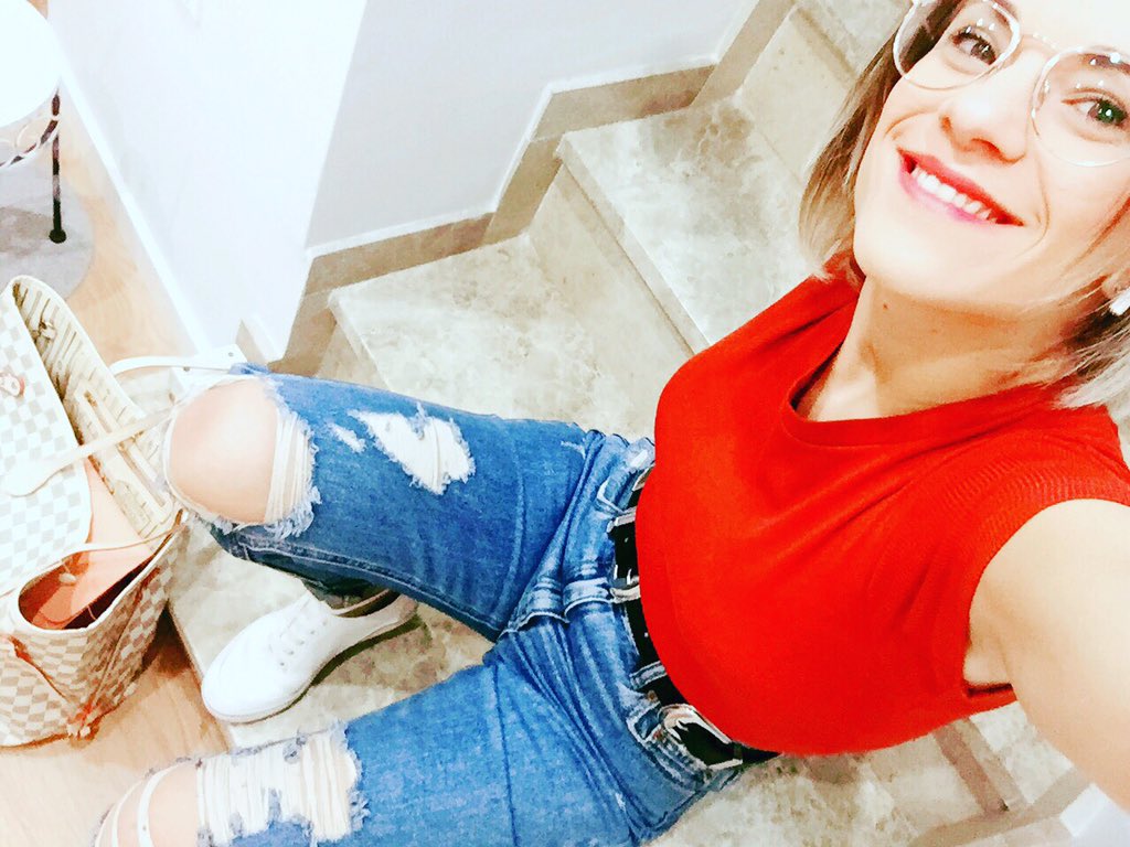 LM_AlejandrA's tweet photo. L. U. N. E. S 🌍 https://t.co/vhY2Azh7vP