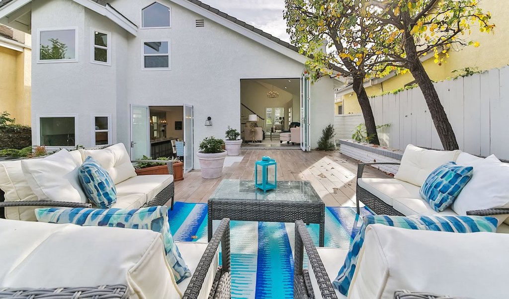 pure_builders's tweet photo. Complete Remodeling Playa Del Rey

Call us today: 888.240.5955 

https://t.co/5W3v1xTmVK

#hardwood #remodeling #homedecor #interior #cabinets #kitchen #losangeles #kitchenremodeling #design #backsplash #tile #countertop #construction #kitchenremodel #kitchenrenovation https://t.co/UREluO6V1c