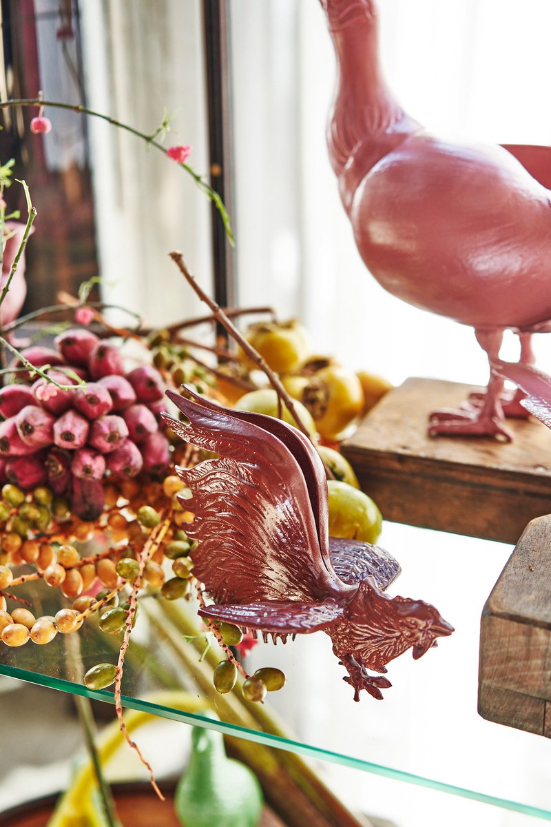 FarrowandBallUS's tweet photo. Calling all NYC colour lovers: we've joined forces with design studio Roman and Williams, whose destination store RW Guild is currently showcasing our #ColourByNature collection in an imaginative installation. Visit now to see our 16 new colours https://t.co/tYnFOsorJS https://t.co/55FWbYAwwf