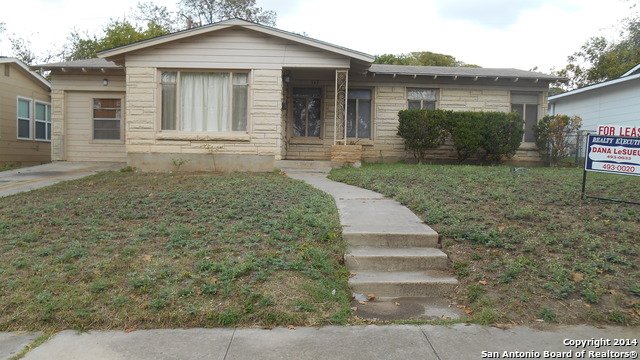 RealtyExecSA's tweet image. See a virtual tour of our listing on 347 Lemur Dr #SanAntonio #TX  #realestate tour.circlepix.com/home/SMDMY8