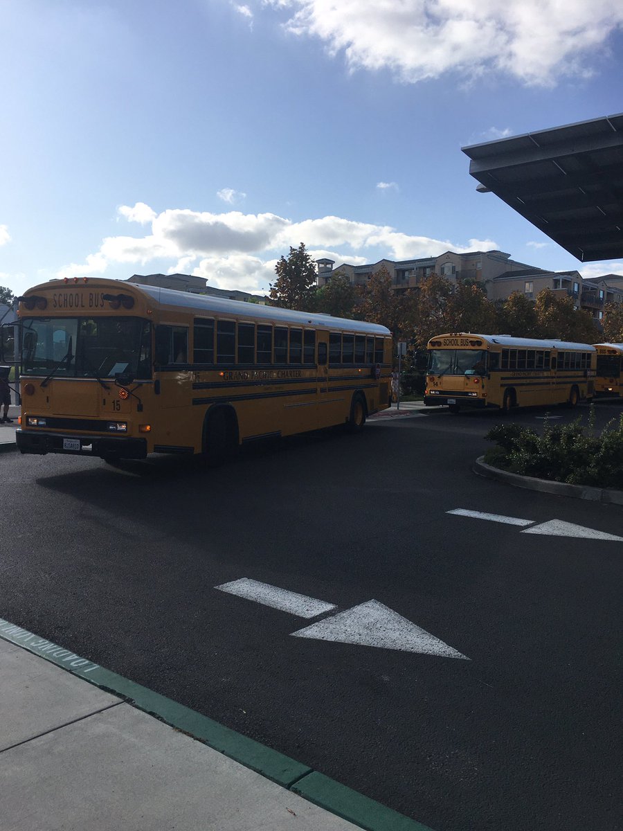 SolanaPacific's tweet image. Over 170 happy 6th grade Sandpipers and ALL their belongings are headed up to Camp Cuyamaca for a week long adventure of learning and fun! Enjoy! #sbsdedu #sbsdsp