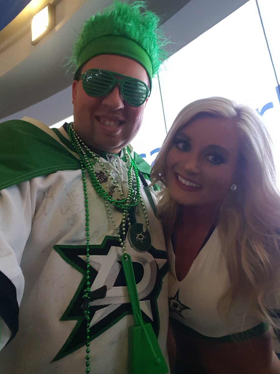 My Friend <a href="/DSIG_Tessa/">Tessa</a> got Engaged yesterday