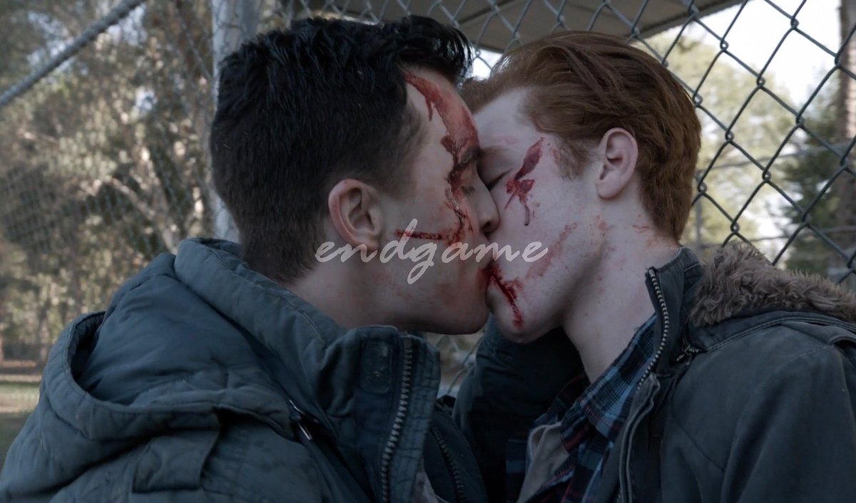 callmedreamer_'s tweet photo. I can't believe I actually posted my Gallavich story video on their one year anniversary.  It's with Sign of the Times. Enjoy😭❤
https://t.co/nPq5lWQQLS https://t.co/wWkhf7adLT