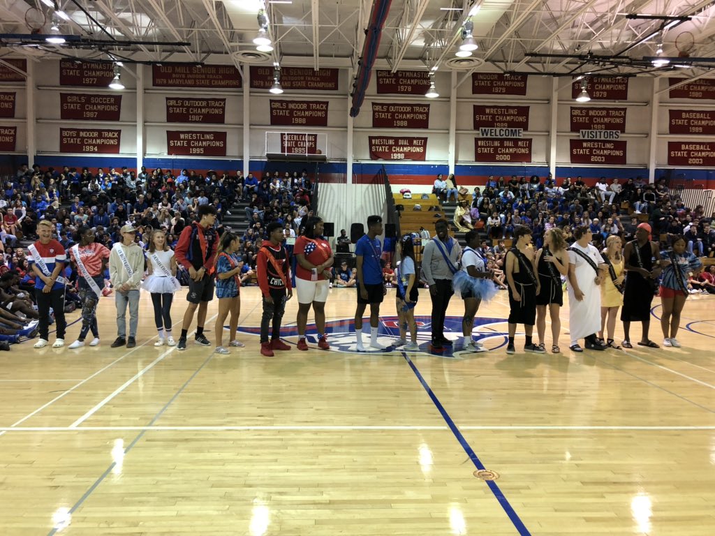 OldMillHSAACPS's tweet photo. Patriot Pep Rally— Senior Athlete Cheer, Dance, Step and our amazing a Homecoming Court 👏 #OldMillPRIDE https://t.co/Bk7CuN4QsS