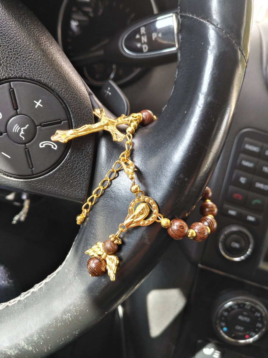 MadeWithBeads's tweet photo. Looking for a car rosary? Check out this wooden handmade rosary $15 https://t.co/BmDg1hsti5 #canada #toronto #ottawa #jewelry #rosaries #rosary #baptism #firstcommunion #vaughn #woodbridge #italy #poland #usa #california #baptismgift #texas #uk #christmasgifts #bracelets #gifts https://t.co/dVQXl4nini