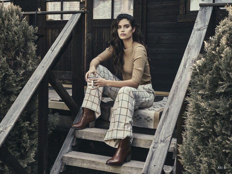 chicandblue's tweet photo. #Mode La belle Sara Sampaio pose pour la nouvelle campagne de la griffe @XTIshoes .
#Fashion Sara Sampaio stars in @XTIshoes
Fall/Winter 2019 #campaign. #Xti #XtiFW19 #SaraSampaio https://t.co/fjtXM8ImJR