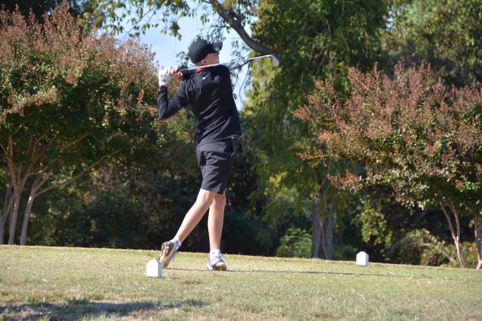 chs_smcps's tweet photo. Congratulations to the Chopticon Golf Team for placing 4th out of 14 teams in Districts today at Breton Bay Golf Course. The golfer scores were: Sam Nebel 84, Dylan Mobley 89, Cameron Clarke 91, Ben D’Angelo 96 and Sydney Gatton 99.  Courtesy of Athletic Boosters https://t.co/suJbuEFOVk