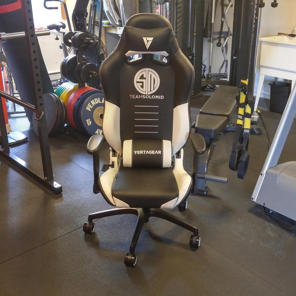 ¿Quién dice nuestras sillas son solo para videojuegos?
Próximamente podría estar en tu gimnasio favorito ;)

#vertagearlatam #sillagamer #tsm #sl2000 #gamer #gaming #videogames