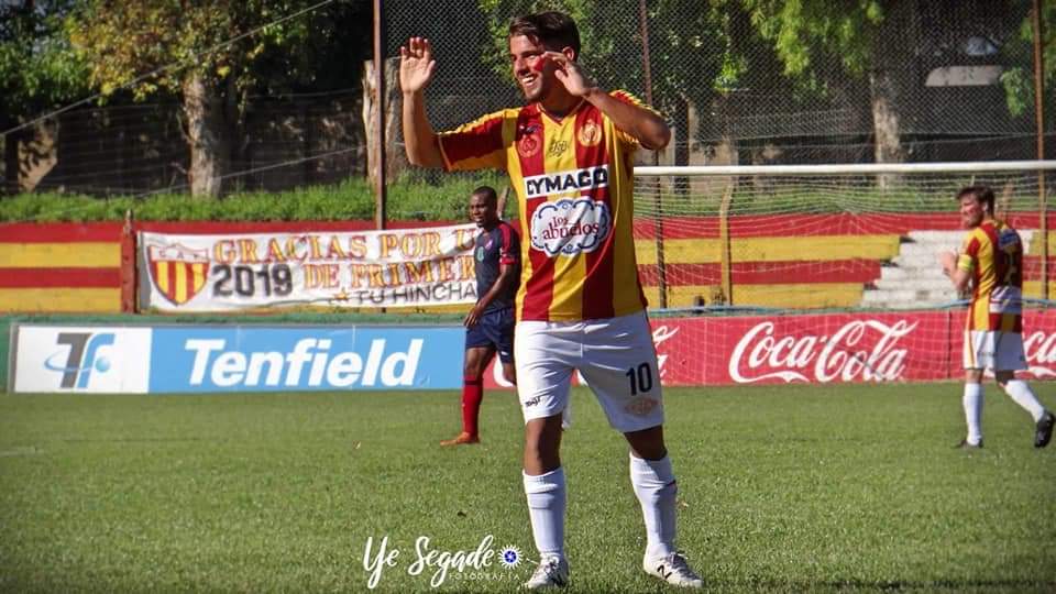 ProgresoOficial's tweet photo. 🎙 Habla @nacholemmo en @DaleGaucho 

"Para ser la primera experiencia bastante bien, se extraña pero en lo personal me va bien, me ha tocado hacer bastante goles y eso ayuda" https://t.co/2EFdStHKqu