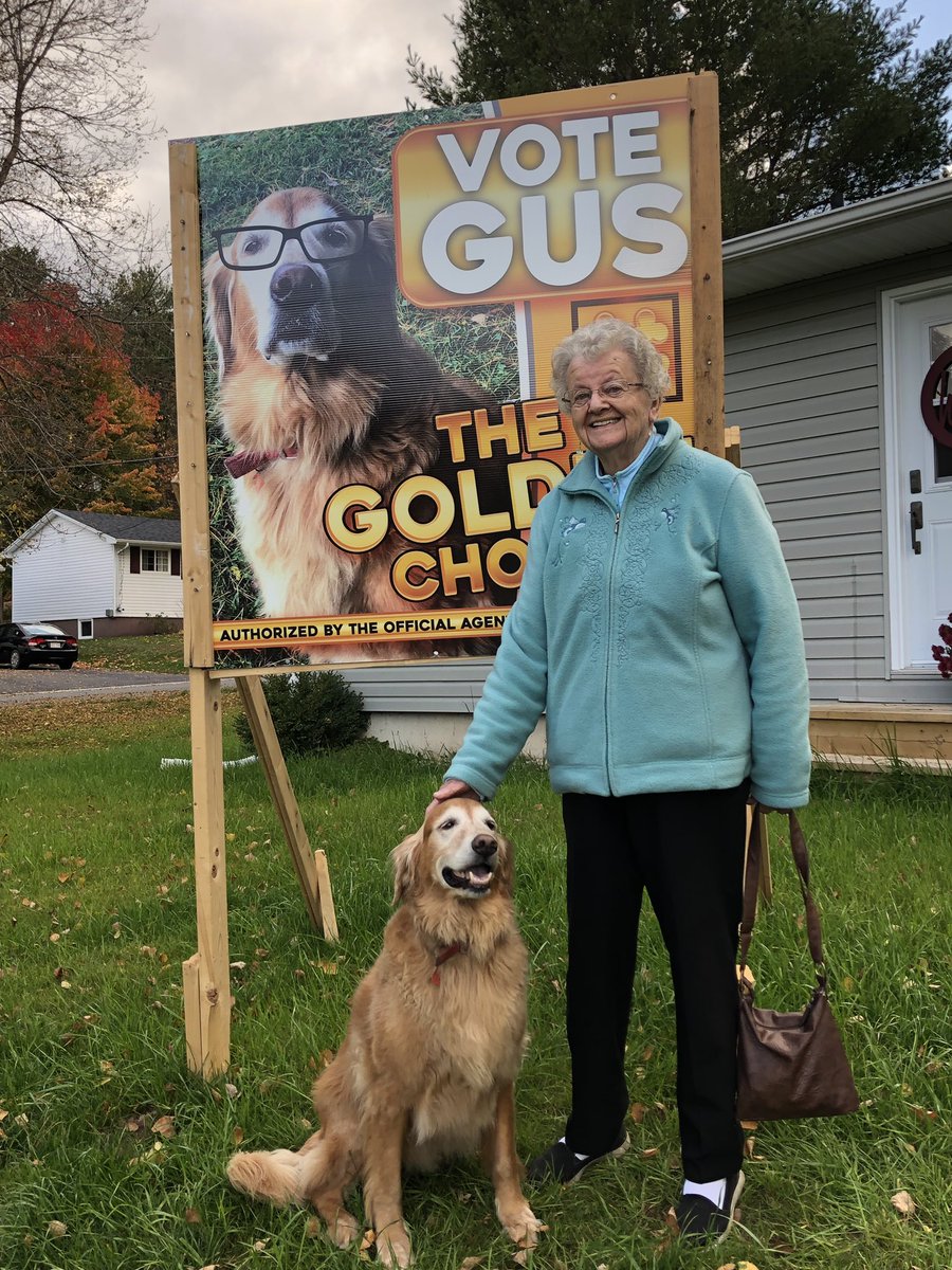 Andrew__Holland's tweet photo. One of Gus’ biggest supporters came over for #Thanksgiving — Grammy!!  She was even shared some turkey and I had a small bit of potatoes, turkey, carrots, corn and gravy #spoiled #VoteGus #cdnpoli #elxn43 #levity #thanksgiving2019 https://t.co/PzW86kkhDC