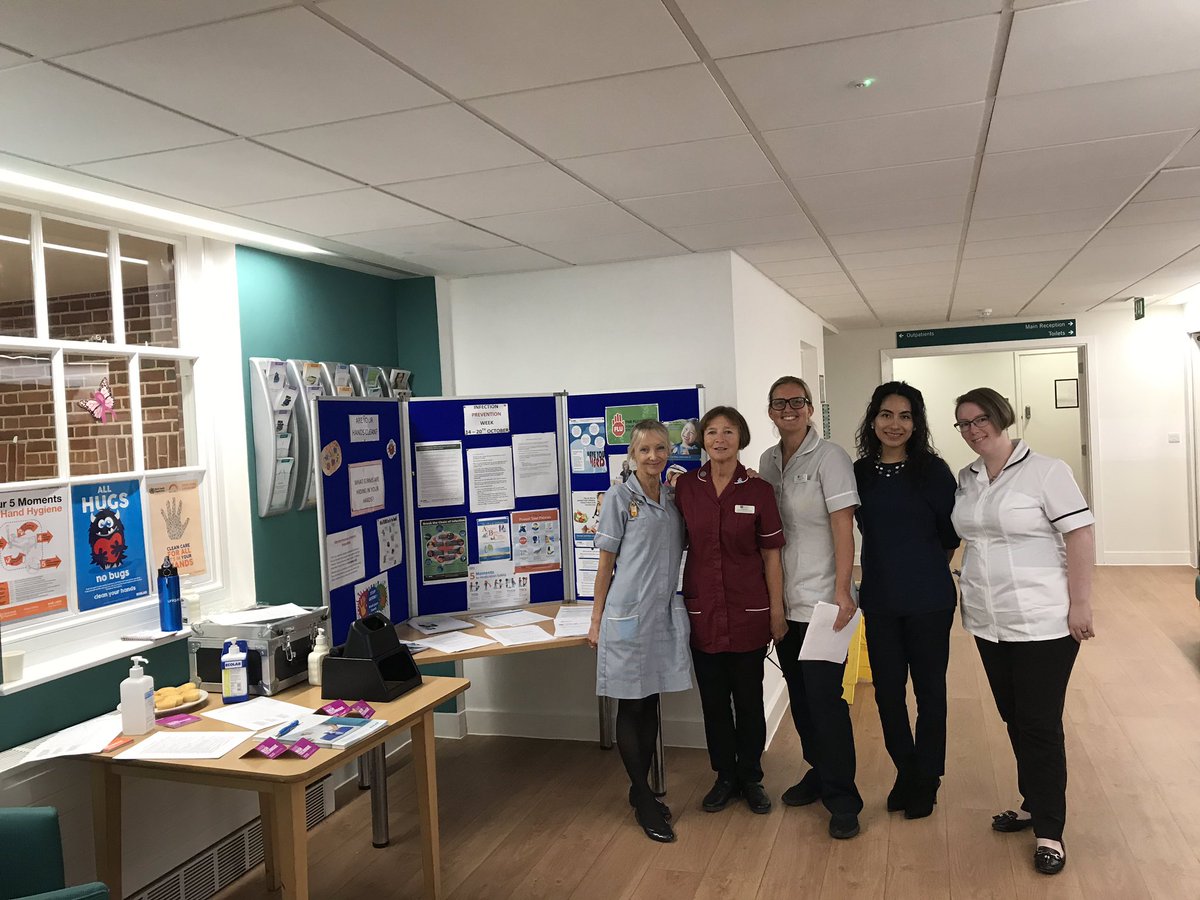 GoringHallHosp's tweet photo. This week is #InfectionPreventionControlWeek and the Carrie our Infection Prevention Control Lead has put up an excellent display with a bit of help from ecolab. They are raising awareness about hand hygiene at hospitals as well as the importance of vaccinations. https://t.co/QUyuOa9M8A
