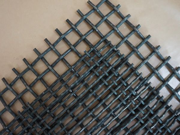 65Mnscreenmesh's tweet photo. Rectangular Screen https://t.co/k0BOoS35BJ
Material: black wire, spring steel wire, manganese steel wire and stainless steel wire.
Surface treatment:galvanized or painted.
Wire diameter: 0.71mm - 12.5mm.
Mesh size: 1mm - 100mm.
Hole type:square, rectangular and long slot. https://t.co/QF8RcG3KAG