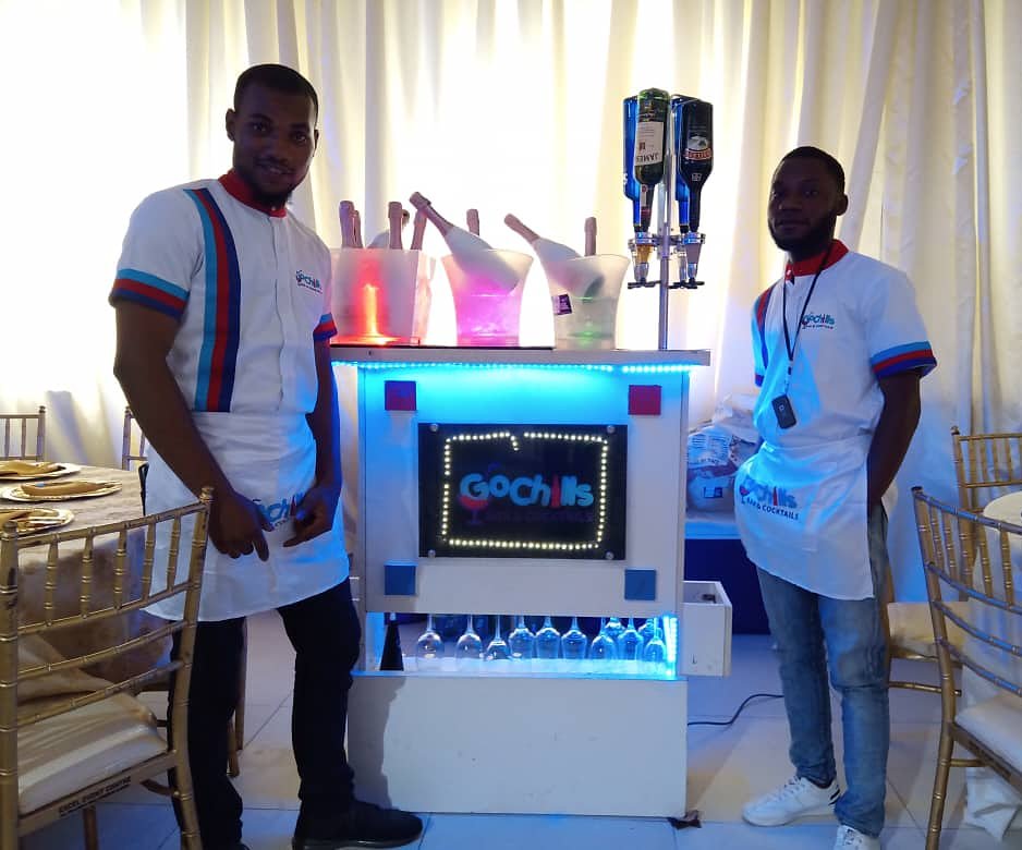 AdeMagnus's tweet photo. Your favorite mobile bar service PLUG...
-Drinks Service
-Cocktails and Mocktails
-Mobile bar and Lounge services

Contact @GoChillsBar and thank me later... https://t.co/BVf2aKnCZA