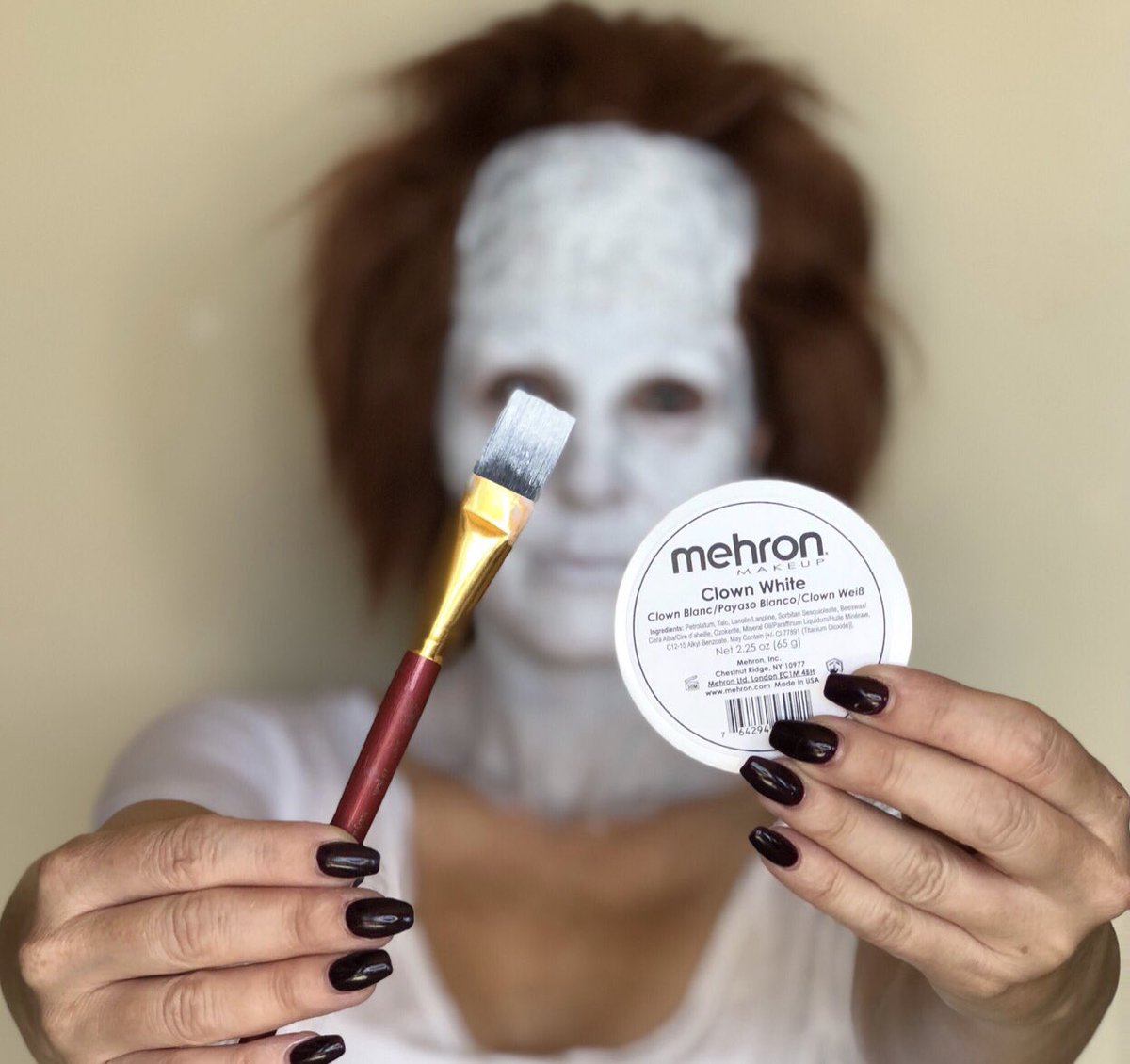 MakeupByTamaraB's tweet photo. Makeover Monday! 🤡 After, before & a couple in between! @mehronmakeup @bennyemakeup #makeovermonday #tamarabickleymakeup #pennywisemakeup #clownmakeup #creepyclown #itmakeup #halloweenideas #halloween2019 https://t.co/UHKTyd7BLZ