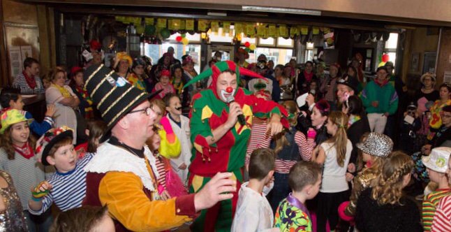 Nuuwke (STRIENESTAD &amp; RABOBANK BEDANKT!) kek op Stichting Karnaval Steenbergen - sks-steenbergen.nl/?p=2865